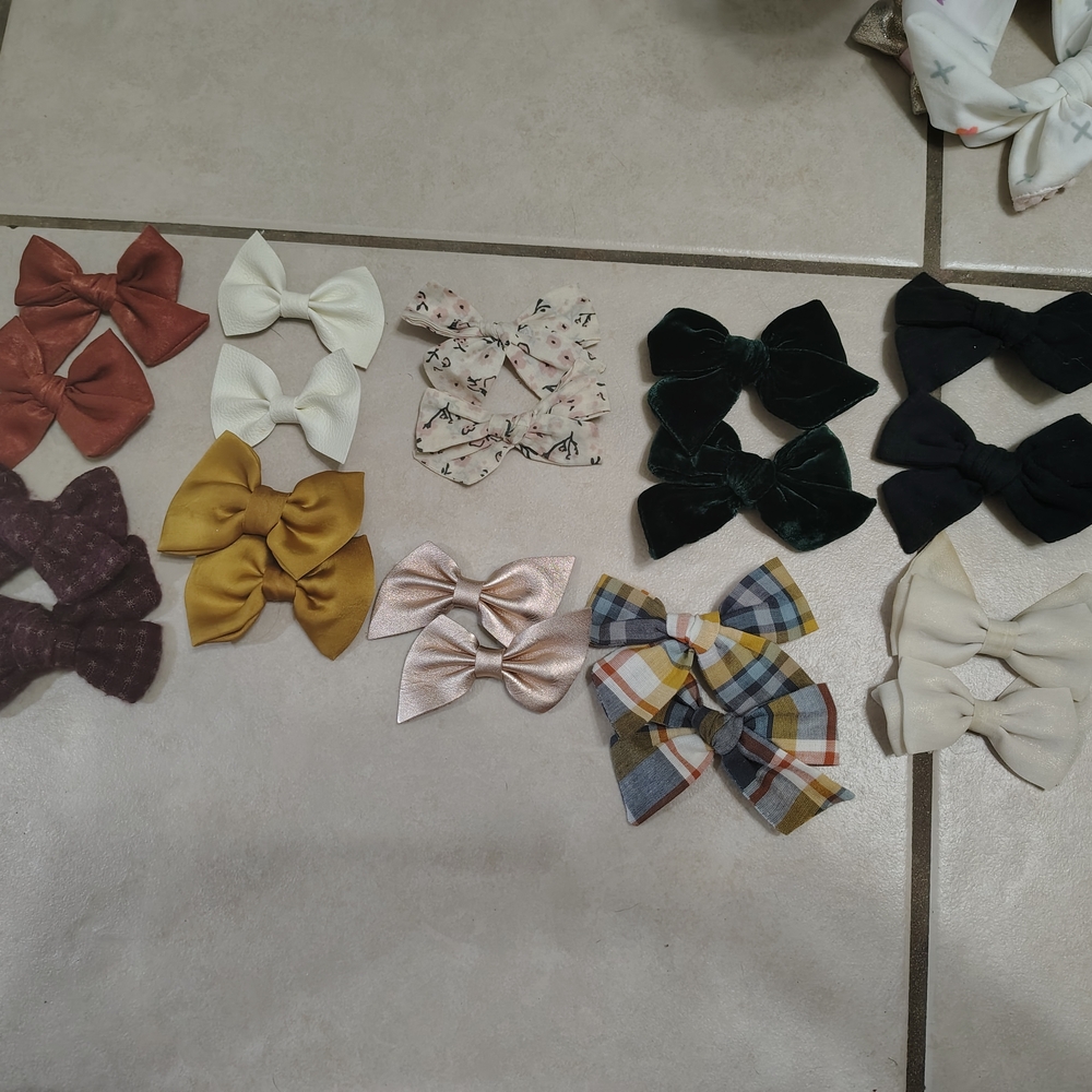Charming Multicolor Hair Bow Set for Kids